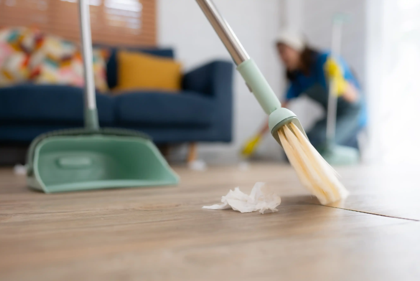 4-Hour Professional Cleaning Service in Woodley, Earley & Reading – Reliable Female Cleaner Using Your Products & Equipment